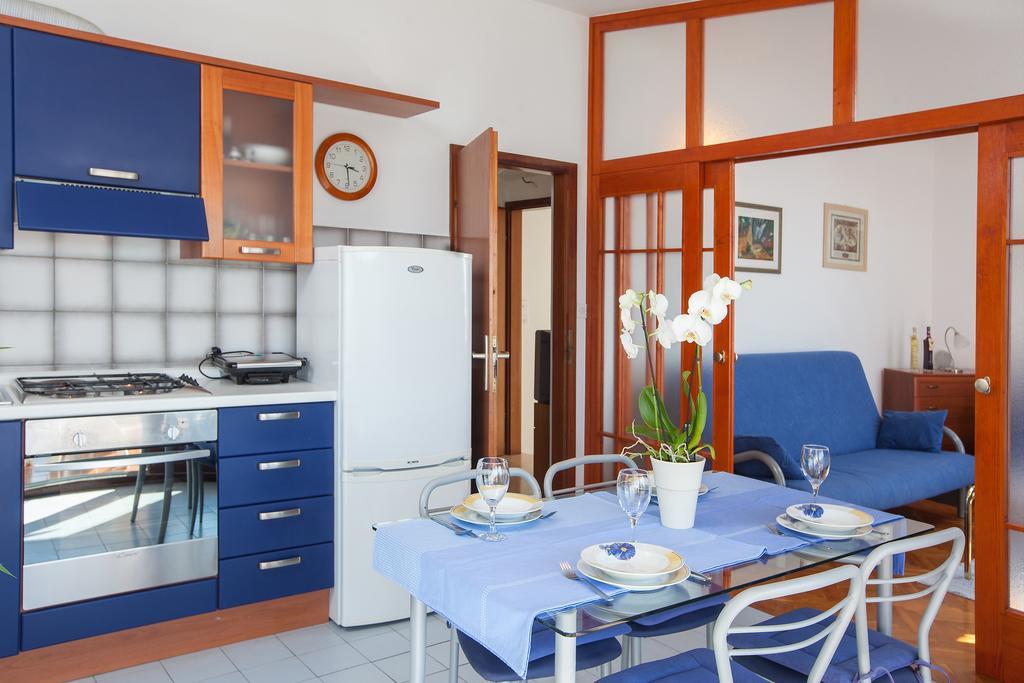 Apartments Teo Podgora Zimmer foto