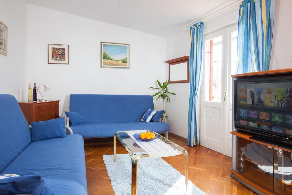 Apartments Teo Podgora Zimmer foto